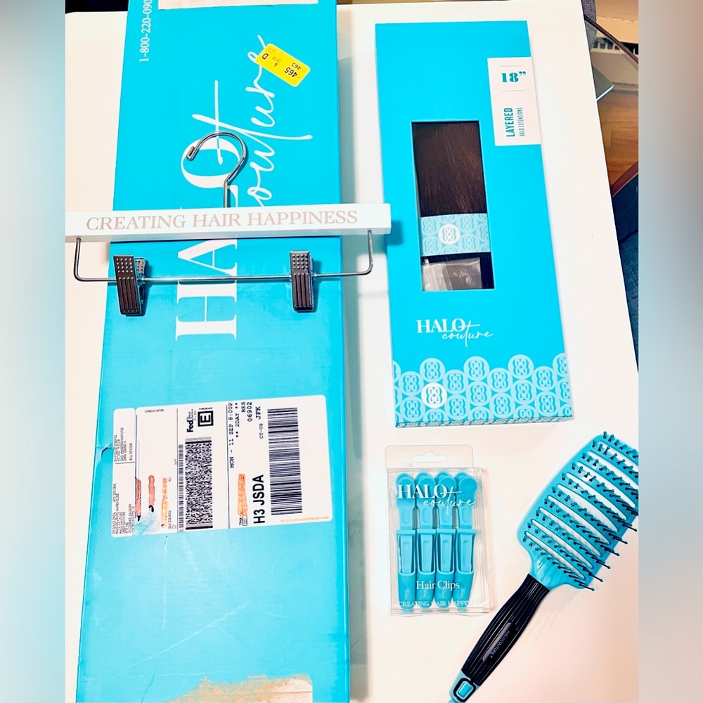 ✨Brand New - HALO Couture Extensions ✨
